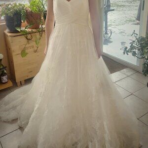 Stunning Pronovias Wedding Dress